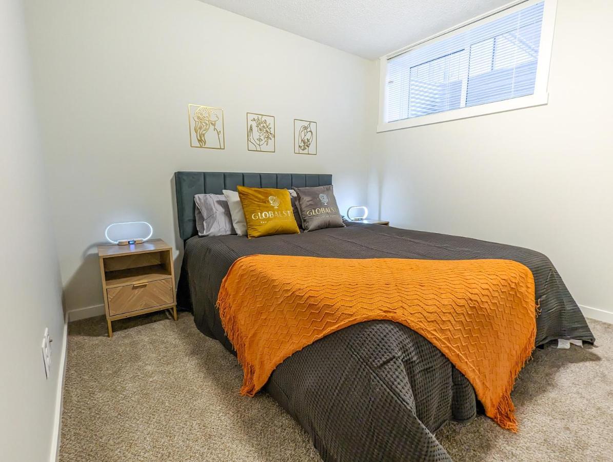 Globalstay New Apartments In Cranbrook Free Street Parking YYC Exterior foto